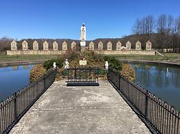 Holiday Inn Express & Suites Ironton by IHG