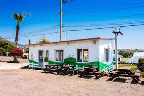 Olleh Windmill Pension & Guesthouse - Hostel