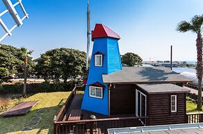 Olleh Windmill Pension & Guesthouse - Hostel