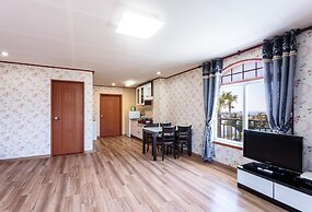 Olleh Windmill Pension & Guesthouse - Hostel