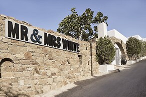 Mr & Mrs White Mykonos