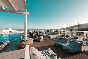 Mr & Mrs White Mykonos