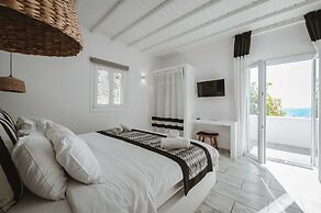 Mr & Mrs White Mykonos