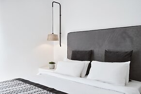 Mr & Mrs White Mykonos