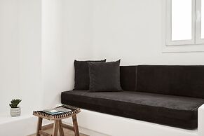 Mr & Mrs White Mykonos