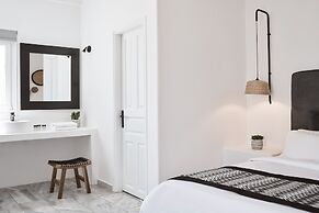 Mr & Mrs White Mykonos