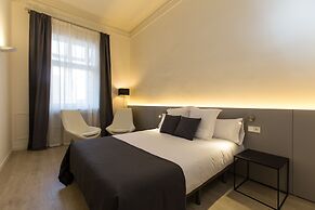 Izaila Plaza Catalunya