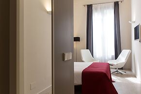 Izaila Plaza Catalunya