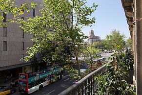 Izaila Plaza Catalunya