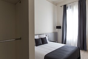 Izaila Plaza Catalunya