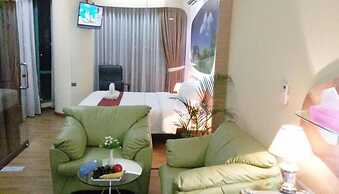 Business Hotel Tomang