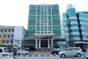 Business Hotel Tomang