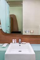 Business Hotel Tomang