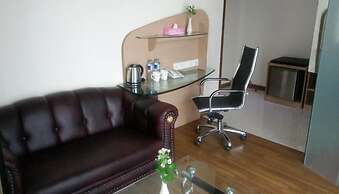 Business Hotel Tomang