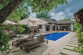 Frangipani Beach Hotel