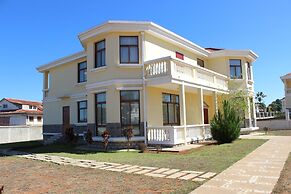 Madagascar Golden Peacock Hotel