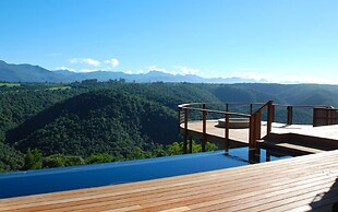 Tamodi Lodge and Stables