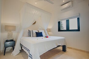 Batu Karang Lembongan Resort & Spa