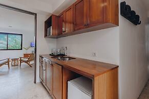 Batu Karang Lembongan Resort & Spa