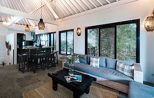 Batu Karang Lembongan Resort & Spa