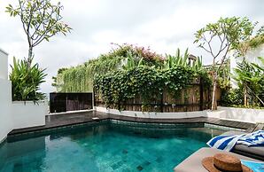 Batu Karang Lembongan Resort & Spa