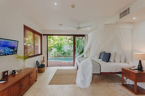 Batu Karang Lembongan Resort & Spa