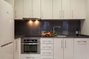 Via Augusta Apartments