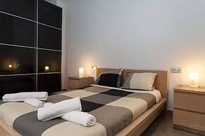 Via Augusta Apartments