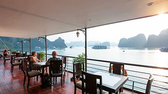 Pelican Halong Cruise