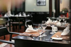 Pelican Halong Cruise