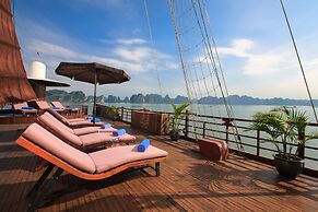 Pelican Halong Cruise