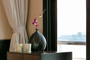 Pelican Halong Cruise