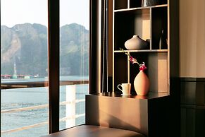 Pelican Halong Cruise