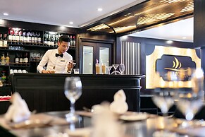 Pelican Halong Cruise