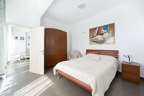 Tel-Aviving Apartments