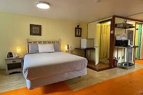 SnowMansion Taos Adventure Lodge