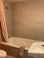 SnowMansion Taos Adventure Lodge
