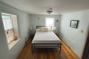 SnowMansion Taos Adventure Lodge