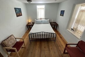 SnowMansion Taos Adventure Lodge