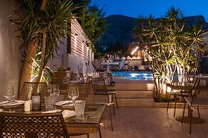 Indigo Suites Collection Adults Only.