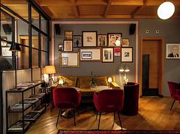 Browns Central Hotel