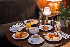 Browns Central Hotel