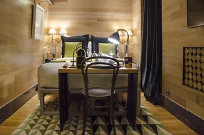 Browns Central Hotel