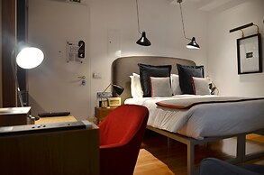 Browns Central Hotel