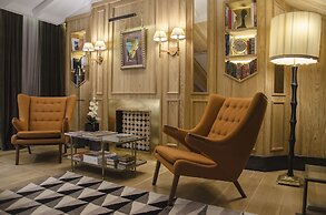 Browns Central Hotel