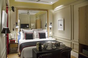 Browns Central Hotel