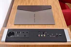 Browns Central Hotel