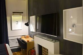 Browns Central Hotel