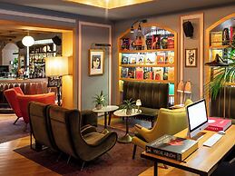 Browns Central Hotel