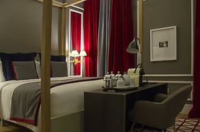 Browns Central Hotel